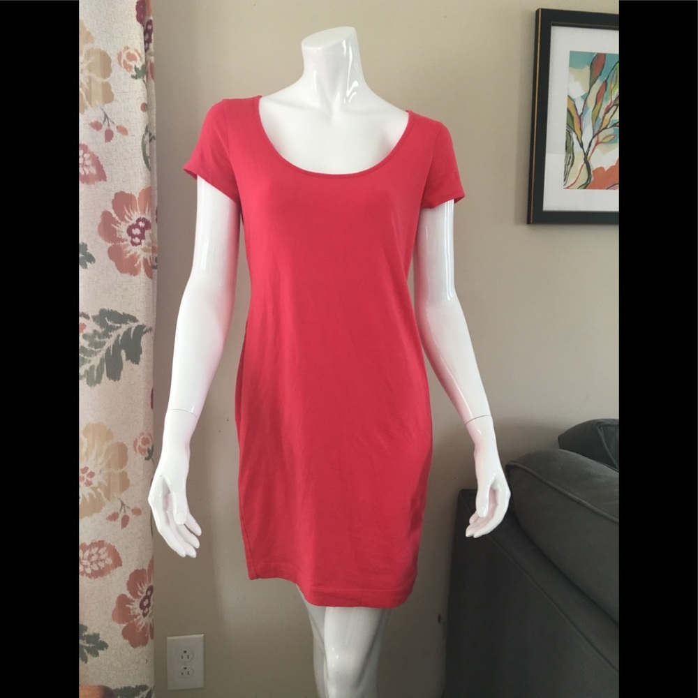 ✨NWOT H&M Basic cotton stretch dress in coral.✨